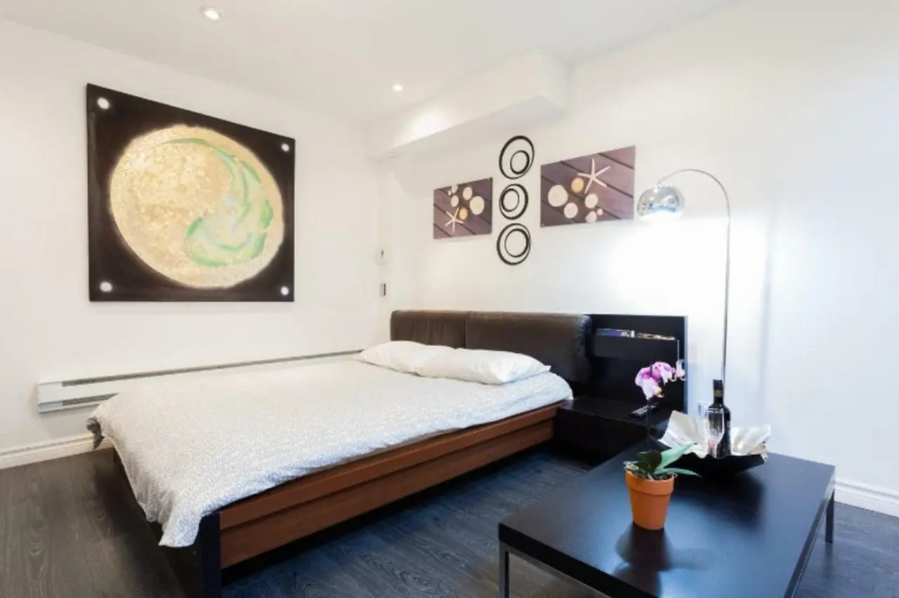 Last Minute Downtown Deals . Apartment Toronto