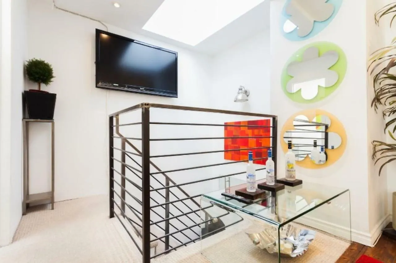 Last Minute Downtown Deals . Apartment Toronto