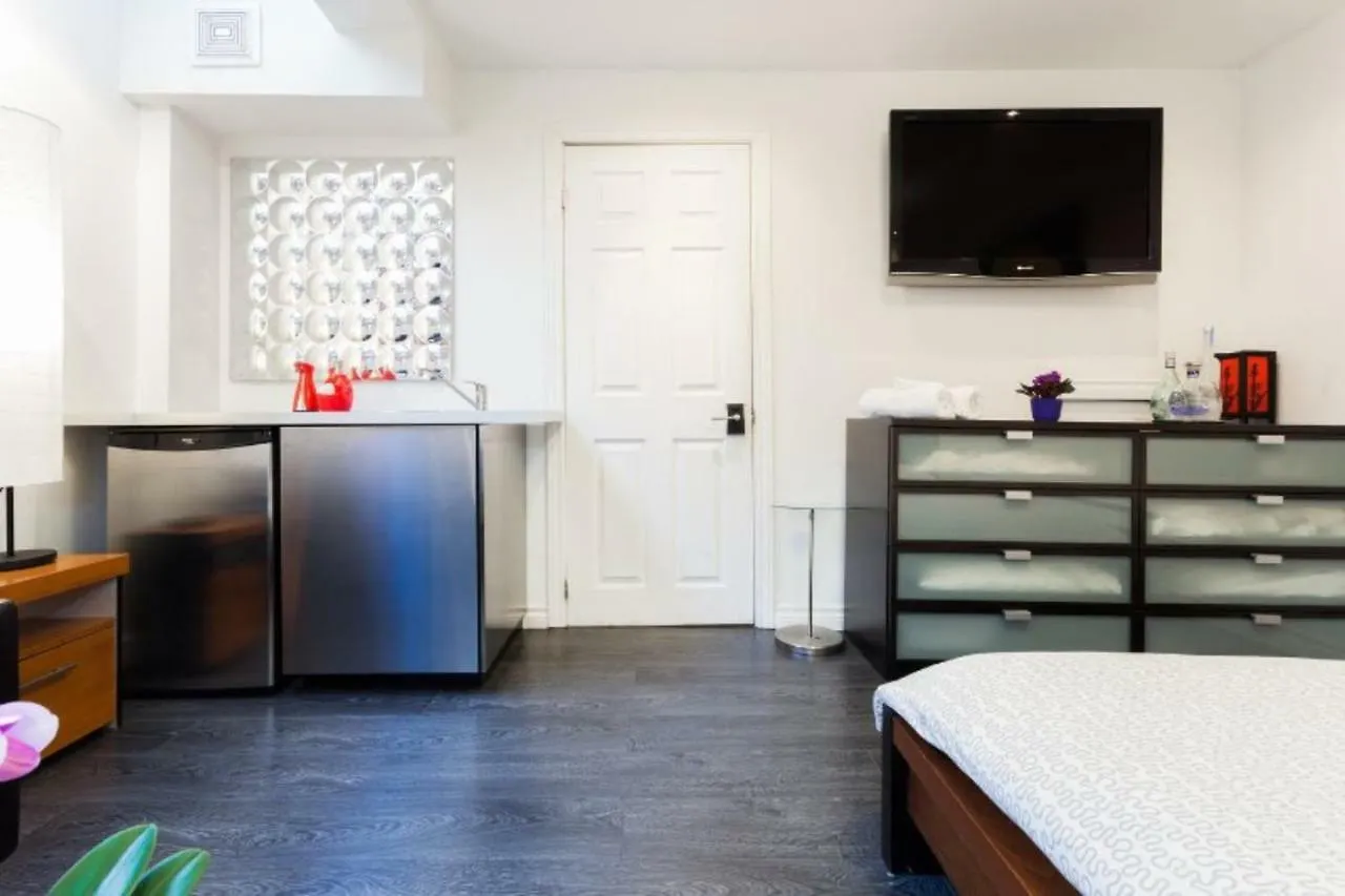 Last Minute Downtown Deals . Appartamento Toronto